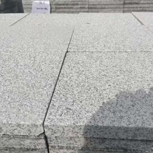 漯河 白麻花岗岩石材推荐 荔枝面地铺石