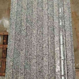 漯河 芝麻白花岗岩荔枝面雕刻盲道，盲条