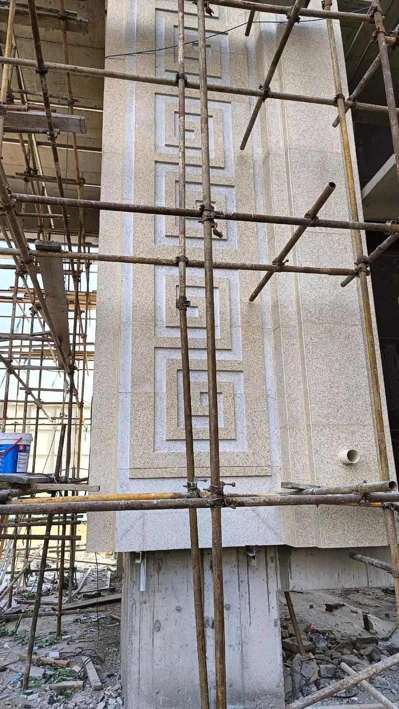 漯河 黄金麻花岗岩别墅外墙干挂回纹造型效果