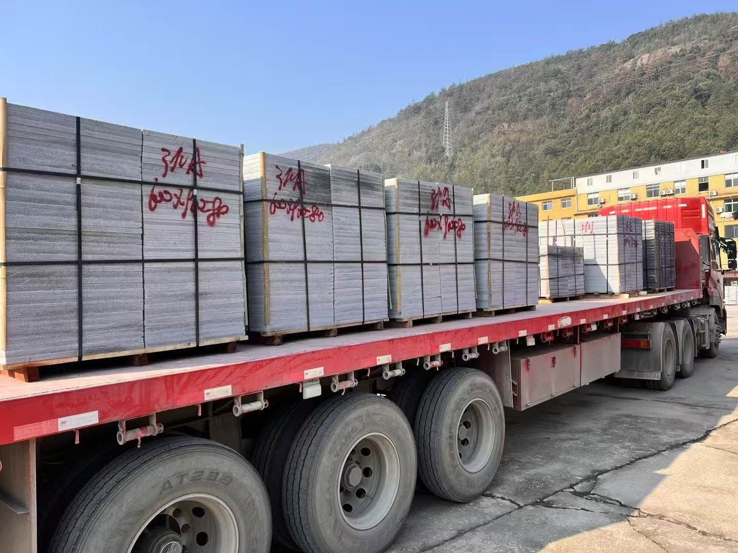 漯河 芝麻灰地铺石出货日常