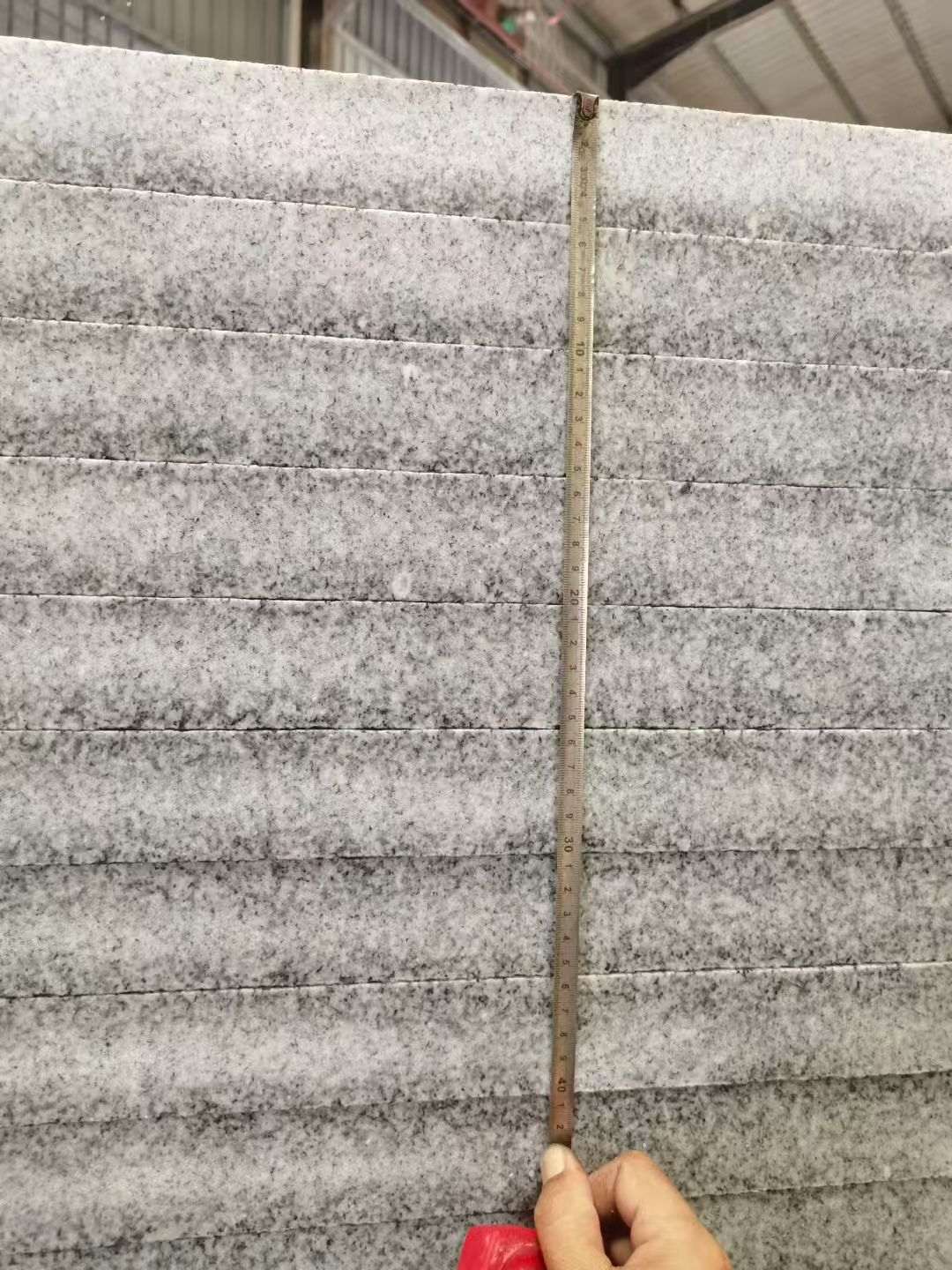 漯河 芝麻白火烧成品厚薄均匀，B料价格接近A料质量