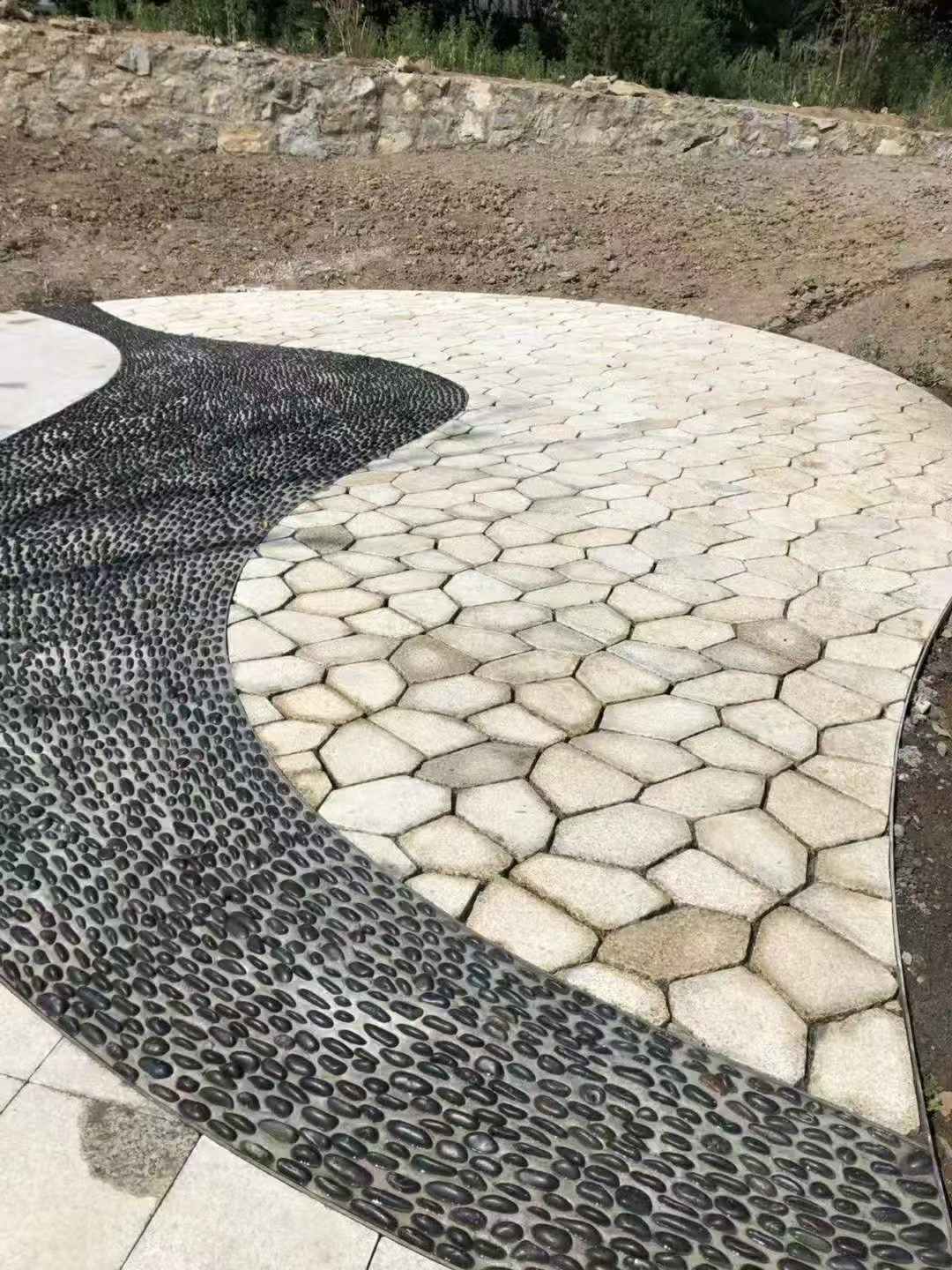 漯河 黄金麻冰裂纹地铺石工地铺装案例