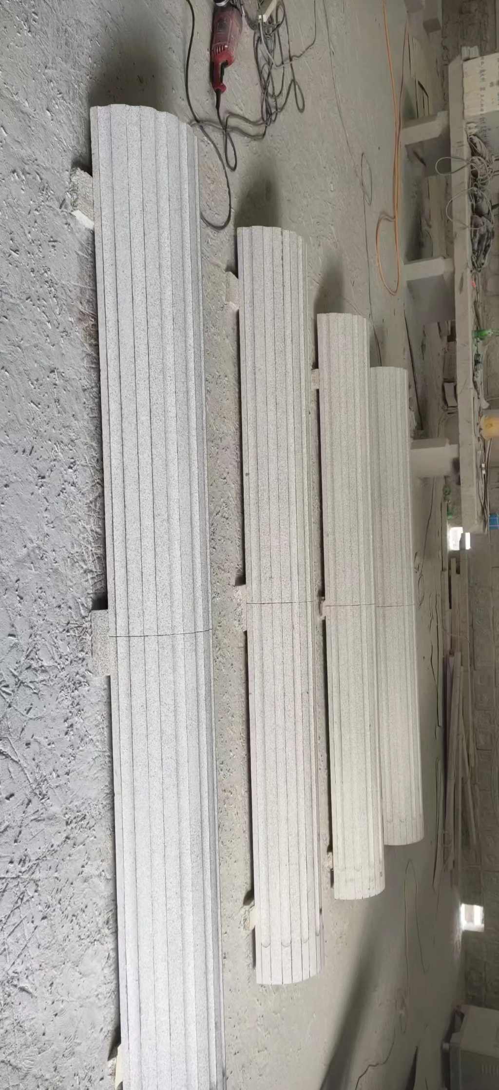 漯河 花岗岩厂家带你看白麻花岗岩门楼大柱柱皮