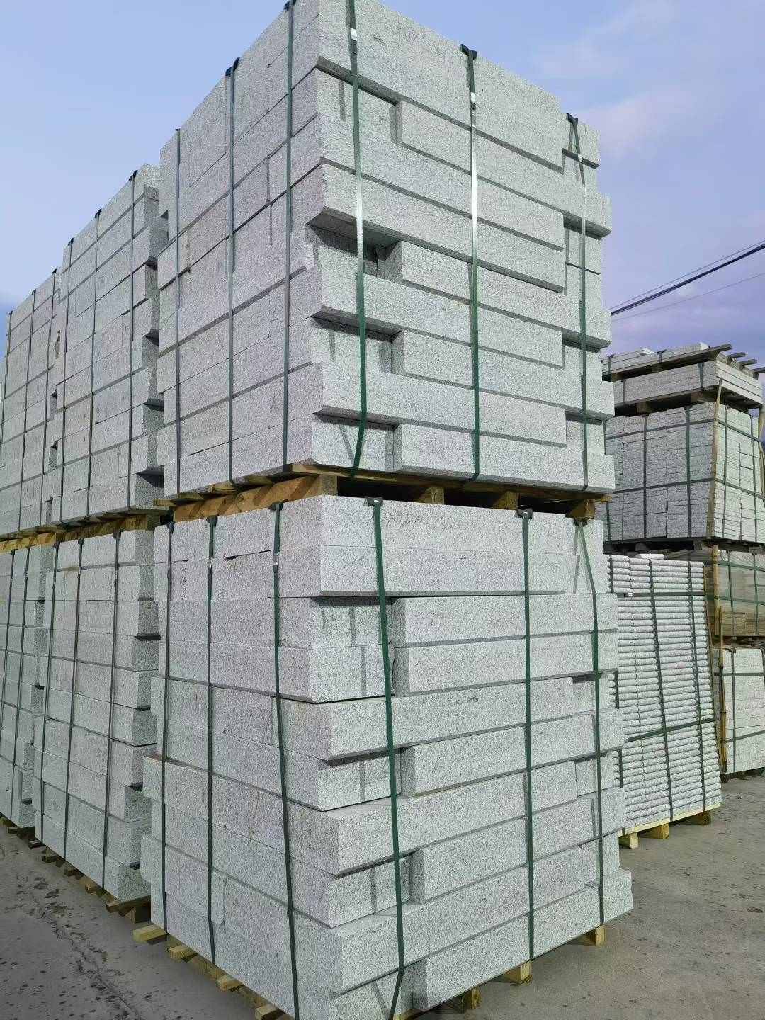 漯河 芝麻白花岗岩路沿石，路缘石，路肩石，道牙，立缘石，马路牙子，街沿石，侧石等