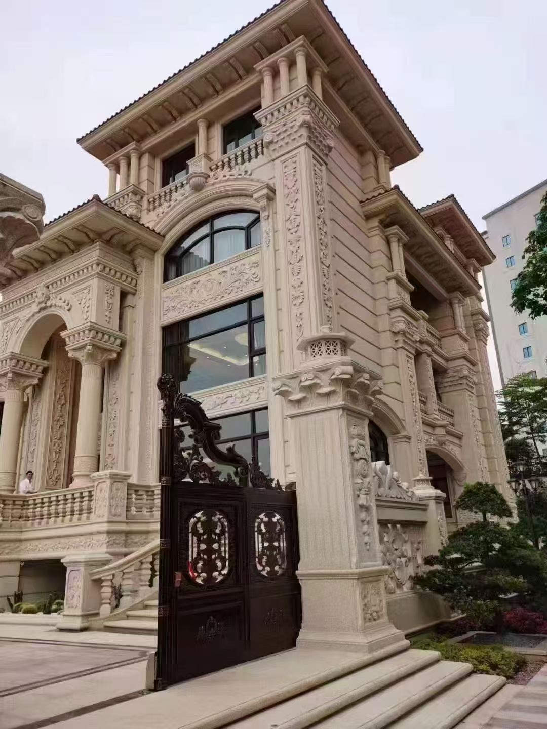 漯河 黄金麻花岗岩别墅外墙干挂效果展示