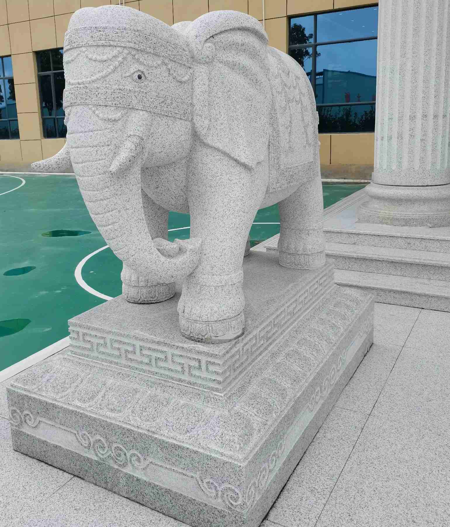 漯河 白麻花岗岩动物异形石雕-大象