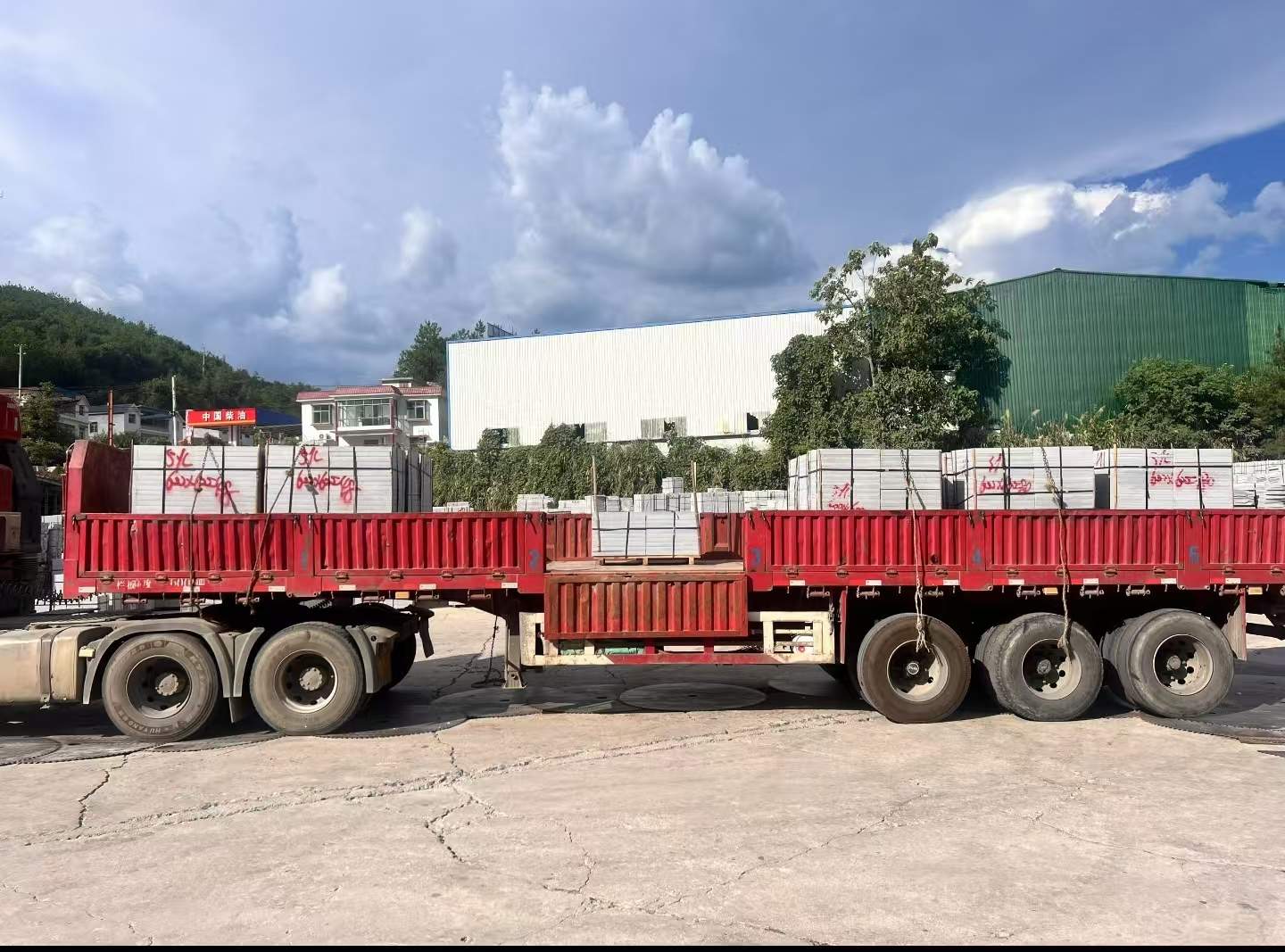 漯河 芝麻灰花岗岩地铺石出货日常